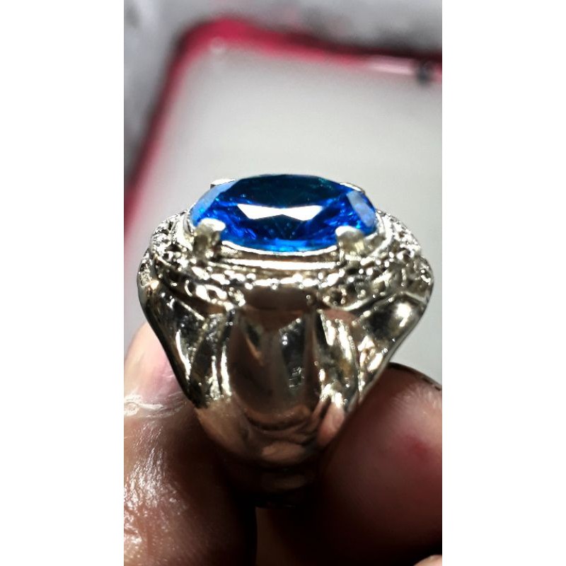 

blue aquwamarine