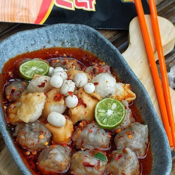 

Murah ZLLYK TERENAK BASO ACI 69 BOCI TULANG RANGU, URAT SAMBAL MERCON, ODADING, AYAM SUWIR, MIE AYAM