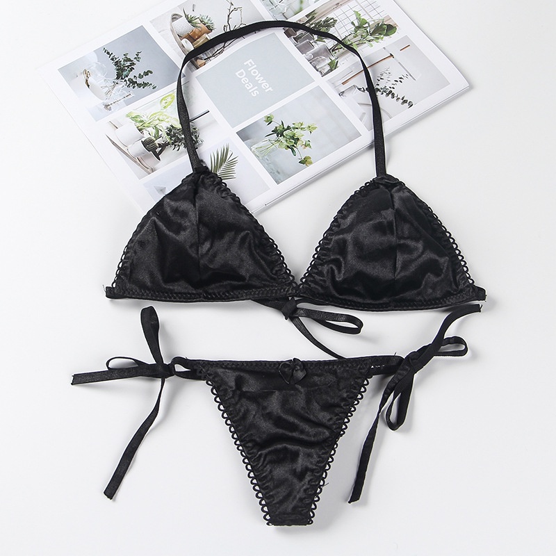 Set Bra dan G Strong Sexy Lingeire Wanita Tali Satin Bikini V-Neck Mini Lucu 3B051