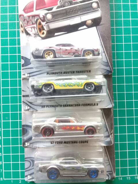 Set Hot Wheels Mattel Zamac 50th (Camaro, Mustang, Barracuda,Duster)