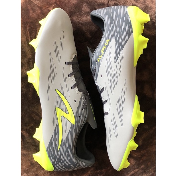 SEPATU BOLA SPECS ACCELERATOR ALPHA PRO FG