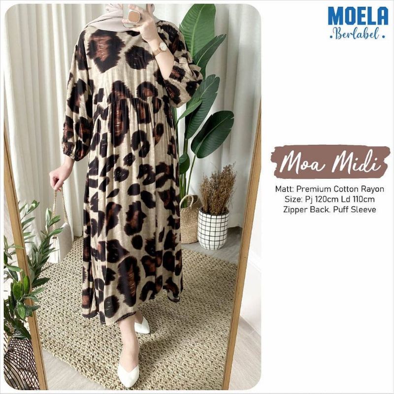 Moa Agata Rosie Midi Dress by Moela Berlabel