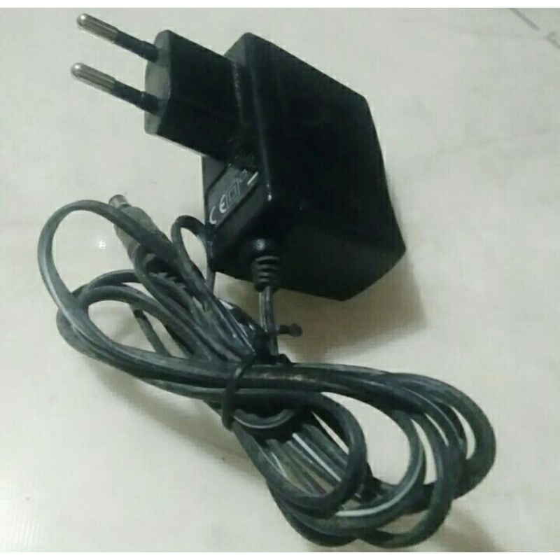 switching power adaptor 5vdc - 1amp original