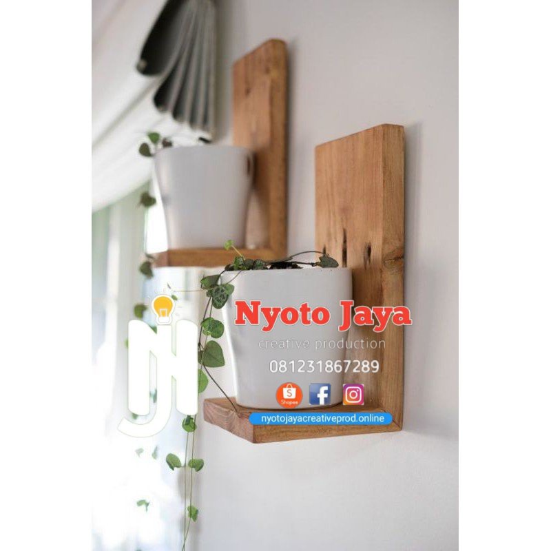 Rak Tempel  Pot Bunga Kayu Jati
