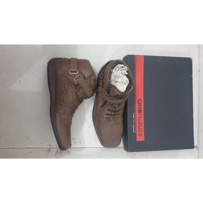 SEPATU GINO MARIANI