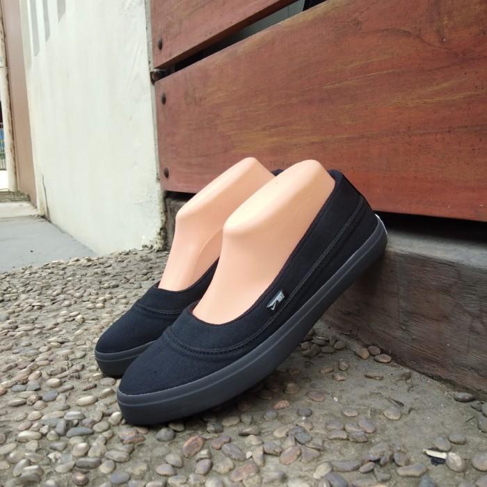 Sepatu slip on 05 HITAM POLOS/sepatu wanita/sepatu flat/sepatu lucu
