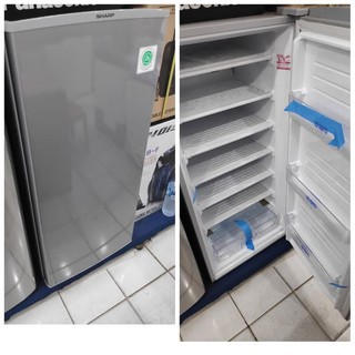 SHARP Freezer FJM189NSS Upright Freezer Silver Freezer Es Batu