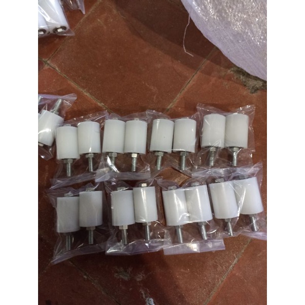 Jual ROLER NILON 37MM ROLLER PAGAR | Shopee Indonesia