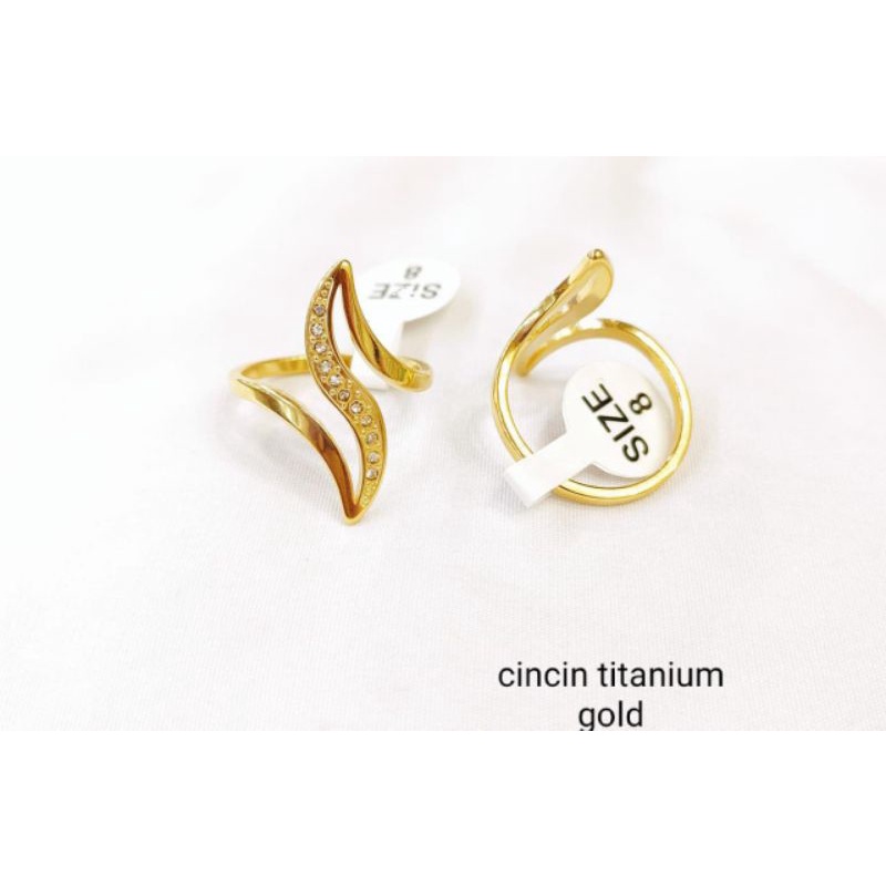 CINCIN TITANIUM STAINLESS STEEL WANITA WARNA EMAS DAN DIAMOND