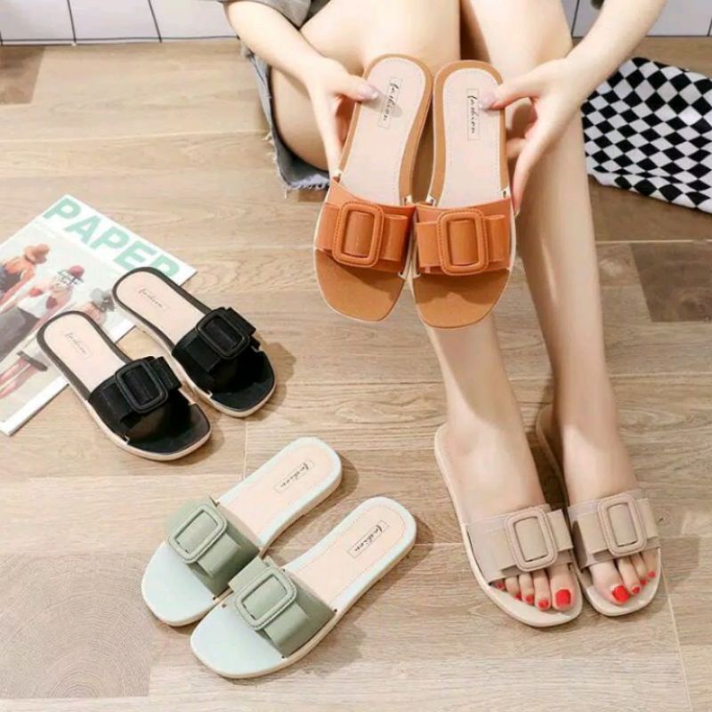 SANDAL TEPLEK FLAT WANITA HR01