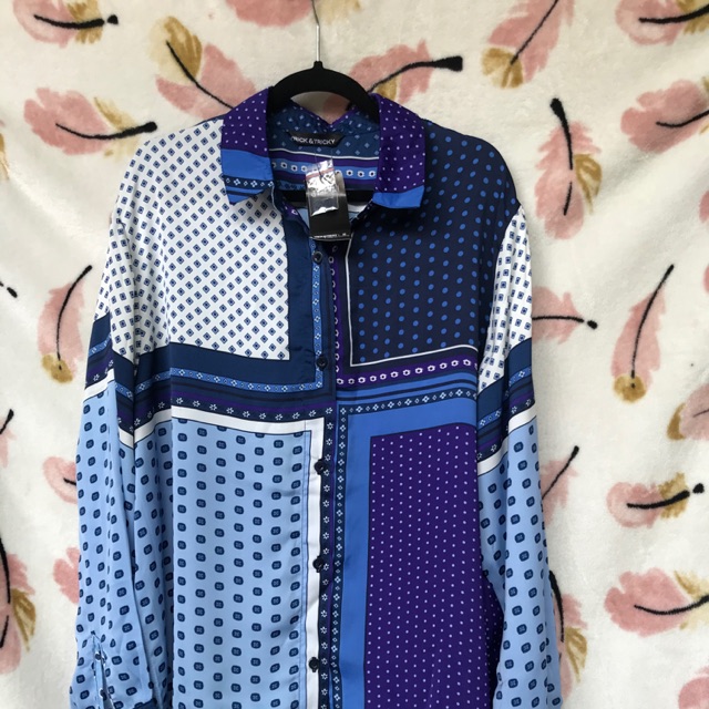 Kemeja Biru Trick And Tricky