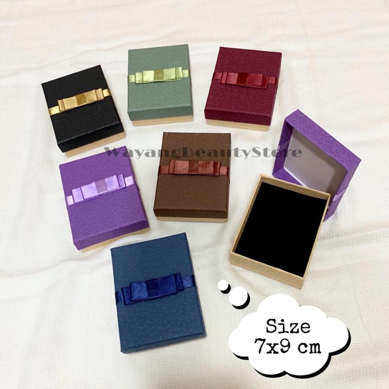 

Kotak kado / Souvenir / Gift Box