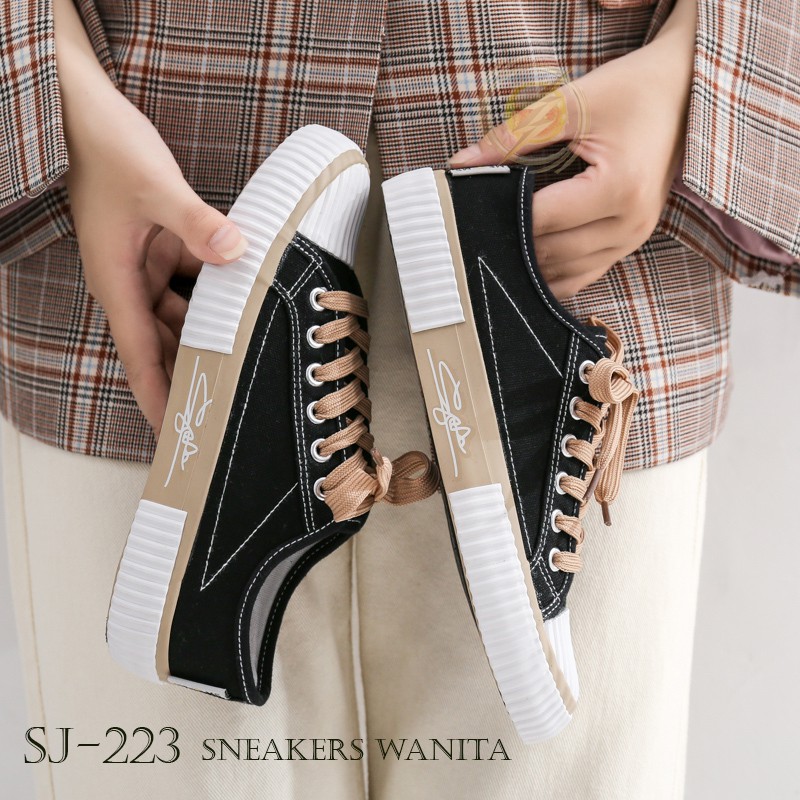 【Mon.a】 Sepatu Sneakers Wanita Casual Wear ala Back To School Import Kualitas Super Premium Mona 223