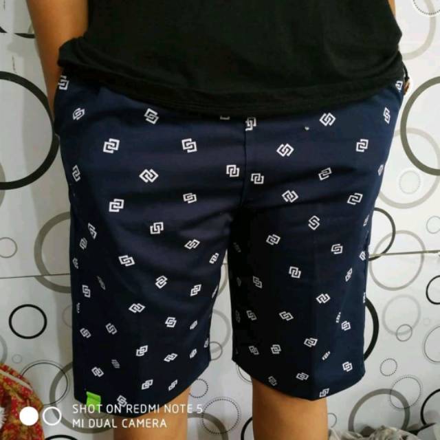 KOLOR MOTIF MURAH CELANA HARIAN