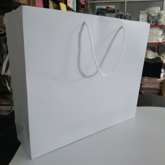 

Paperbag White Doff Uk. 36 x 30 x 10 cm