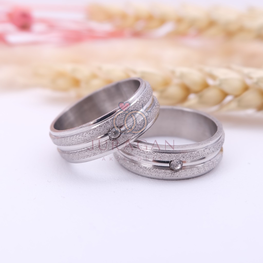 [UKIR NAMA + BOX HATI] Cincin Couple BUCIN Titanium M51 BONUS Gelang Couple