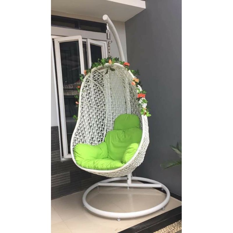 AYUNAN GANTUNG ROTAN SINTETIS