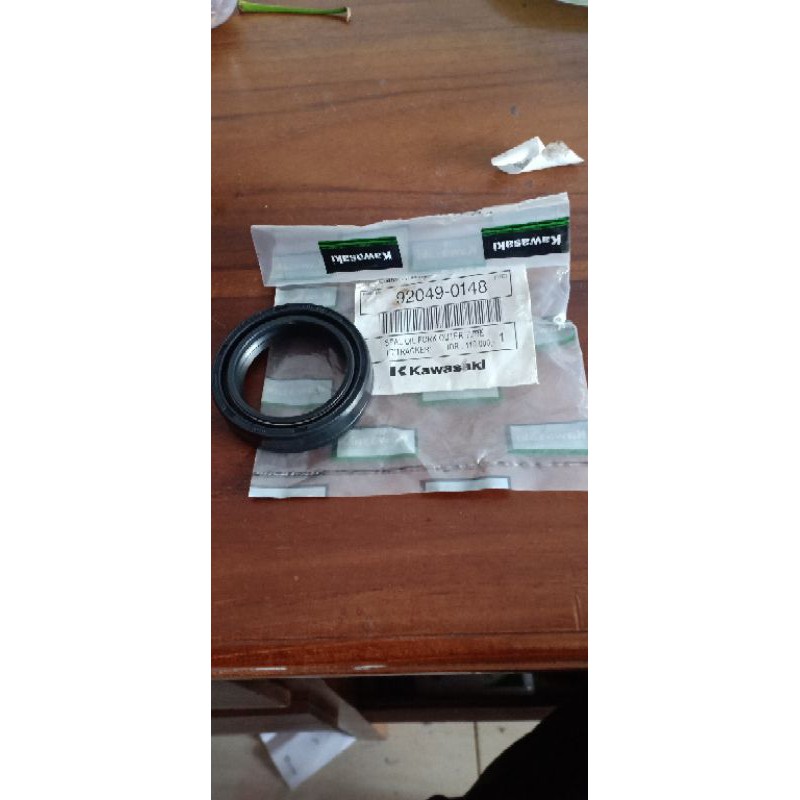 oli seal sekok/suspensi kawasaki klx  D'tracker