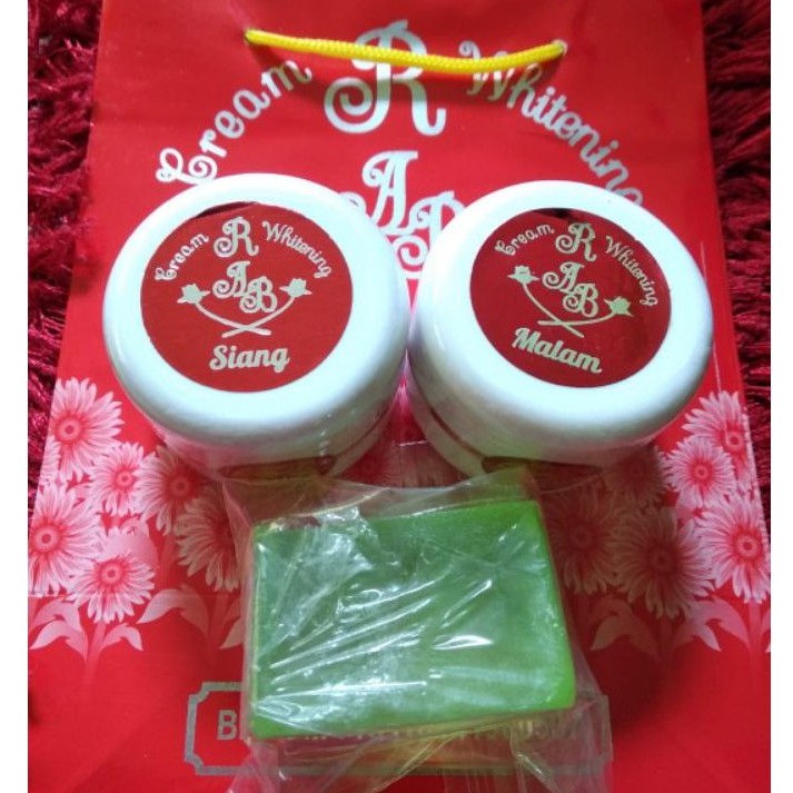 Paket Hemat Pemutih Wajah Super Racikan Dokter terlaris..