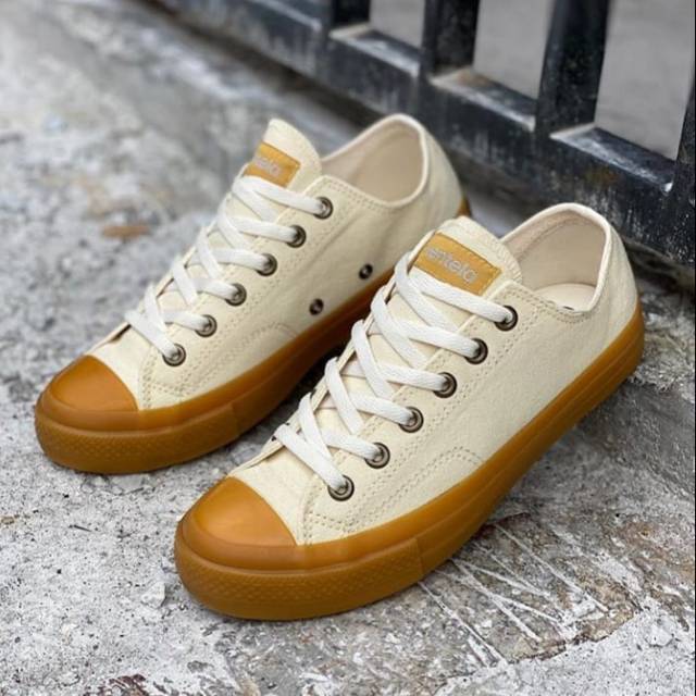 Ventela 70's Low Natural Gum