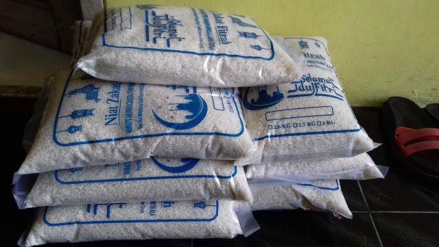 Ready Kantong Plastik Beras Zakat 3kg Isi 50 Lembar