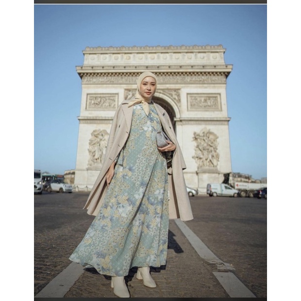 sara dress by heaven light