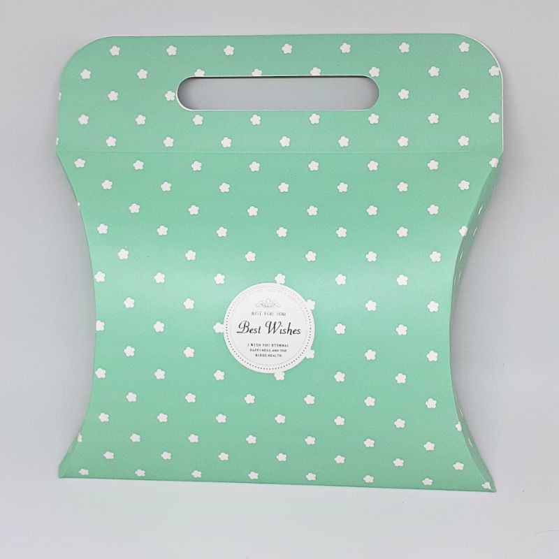 

Kotak Kado Gift Box Model Pillow Motif Polkadot Premium