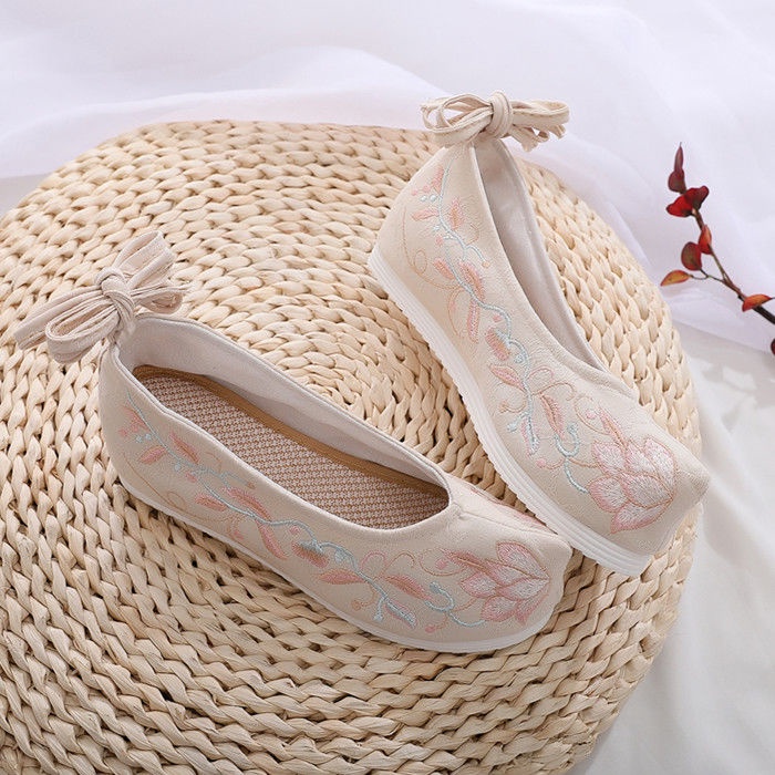 The Han-style clothing shoes women's vintage old Beijing cloth shoes new matching fairy ancient styl