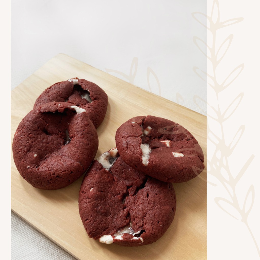 

Smashmallow red velvet cookies