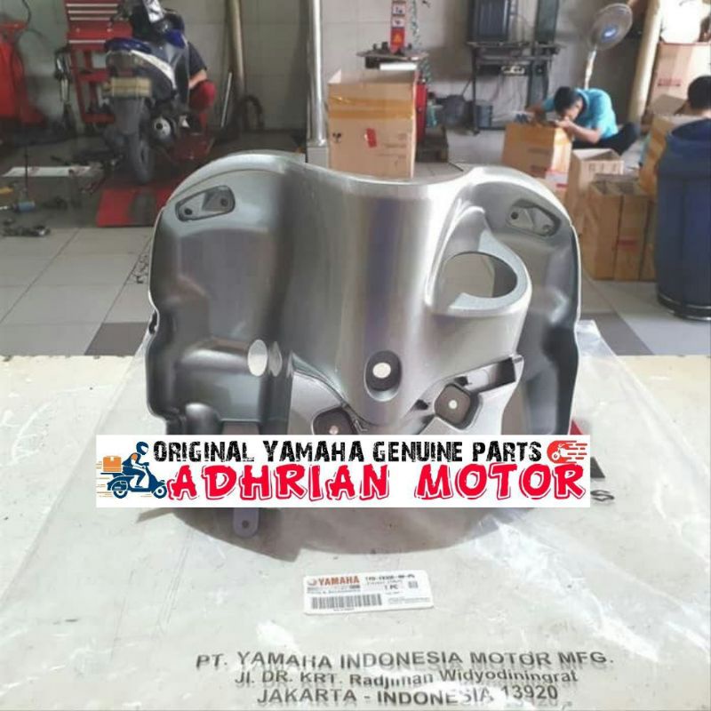 PANEL INNER 1 COVER KONTAK ATAS FINO FI 115 FINO FI 125 SILVER ORIGINAL YAMAHA YGP