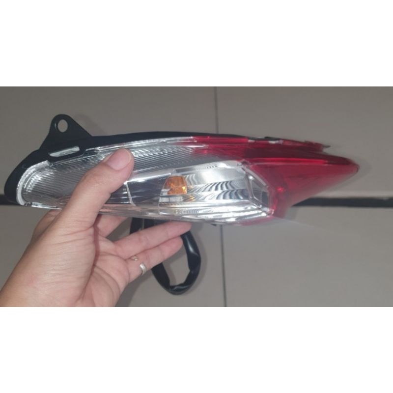 Stop Assy Vario 110 LED Honda ORI plus bubblewrap. 3370AK46N00