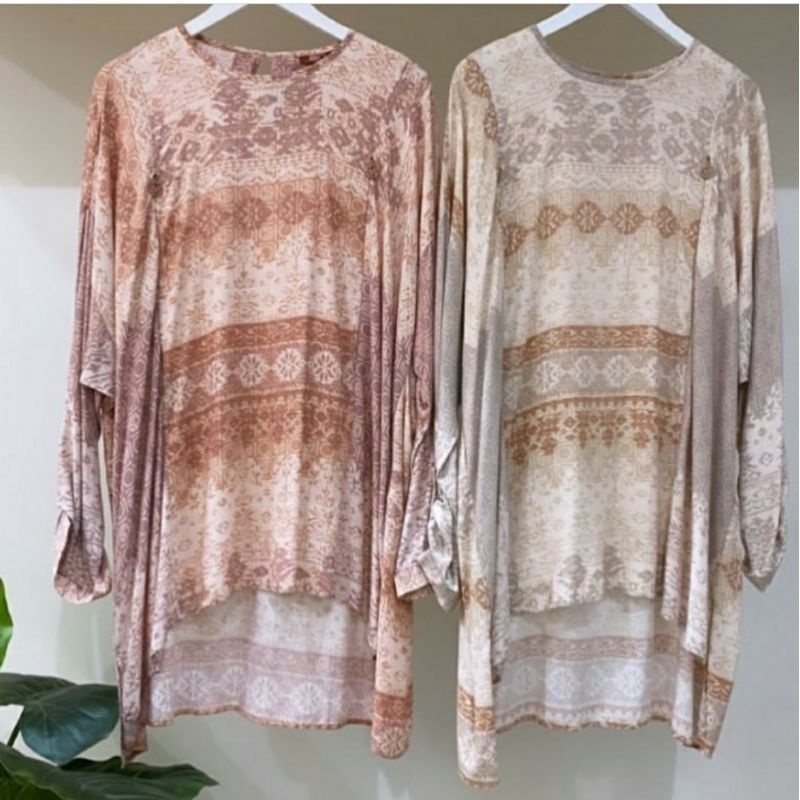 ardini Top / Ria Miranda sale