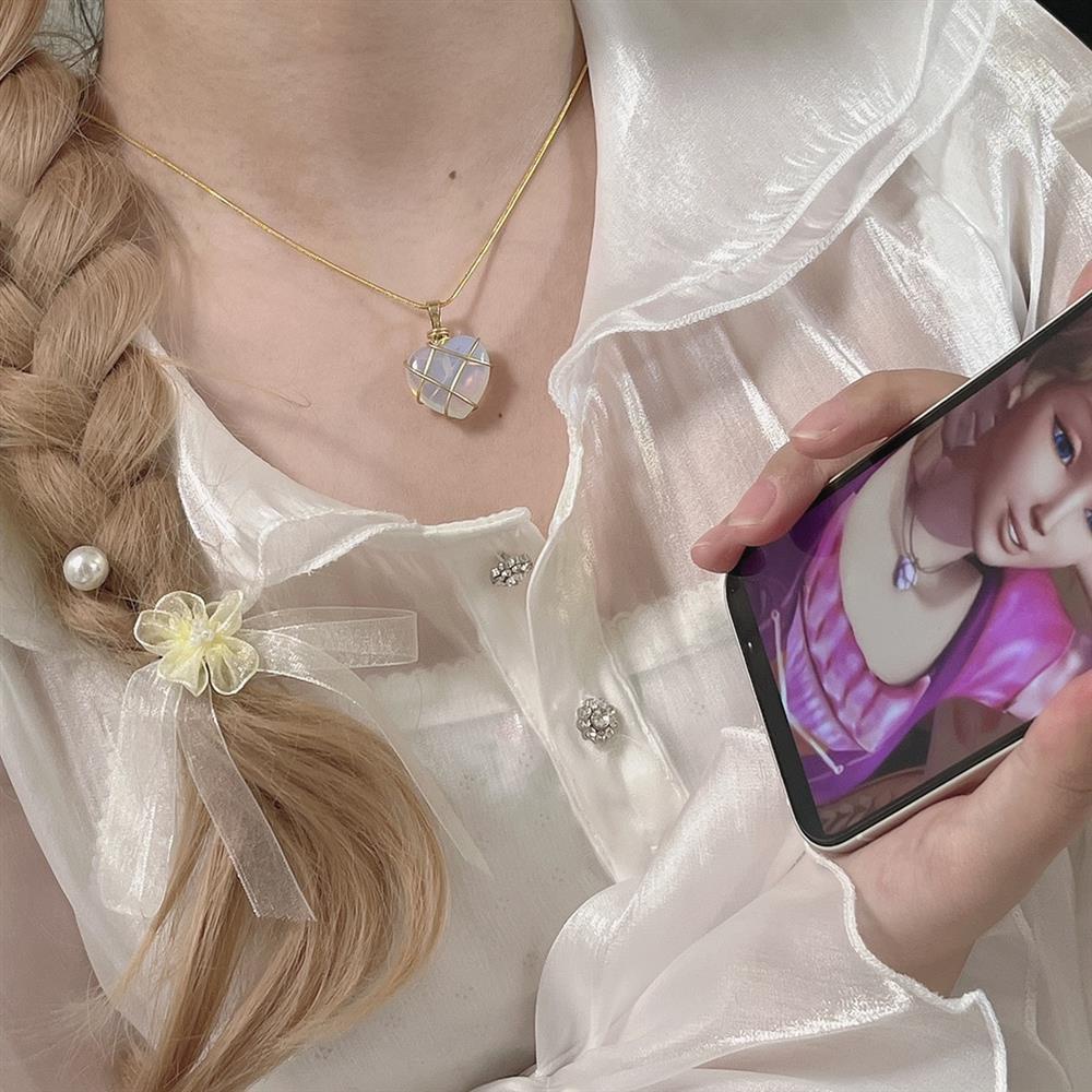 Barbie Kalung Rantai Dengan Liontin Bentuk Hati Aksen Batu Opal Pink Untuk Wanita