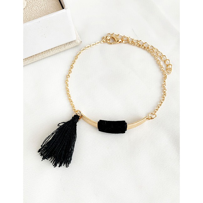 LRC Gelang Tangan Fashion Gold Alloy Diamond Tassel Letter V Bracelet 5 Piece Set F99905