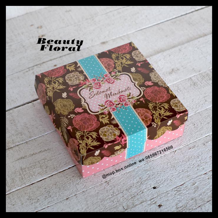 

50Lembar Dus Nasi R8 Beauty Floral Kotak Nasi 18X18 Box Nasi