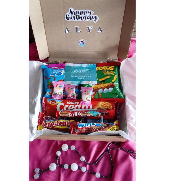 

SnackBox [Best Seller] untuk Kado Ulang Tahun/Kado Unik/Kado Kekinian #kadobirthday