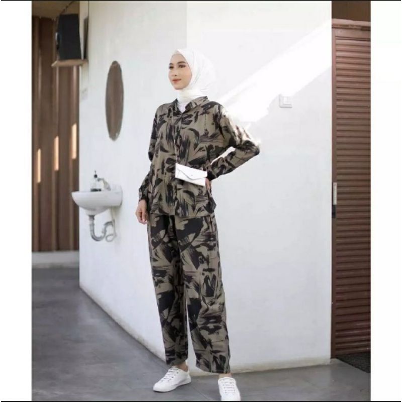 OMYRA ONE SET / KINAN LULU ESPANA LIVIA TARINA AVORA MADIA NACO ELINA ONE SET RAYON TIE DYE-Radea L