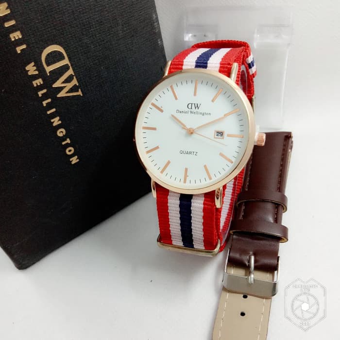 

D.W KANVAS TANGGAL PAKET KULIT RED WHITE NAVY COVER WHITE (DARK BROWN)