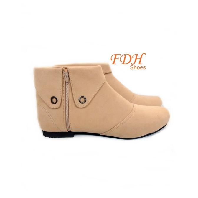 Sale Sepatu Boots Wanita - Paling Dicari