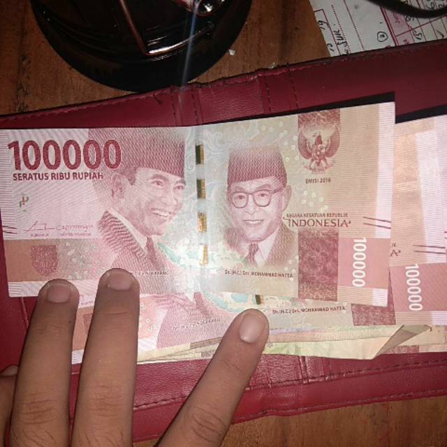 Uang 100 ribuan asli buat mahar