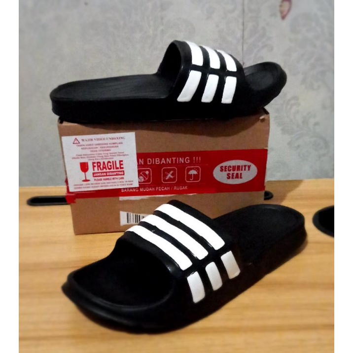 Sandal anak model slop/Sandal anak adidas