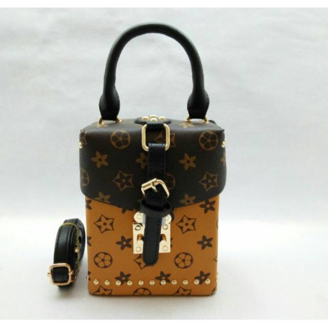 TAS LVNANO MALLE 1693 camera box