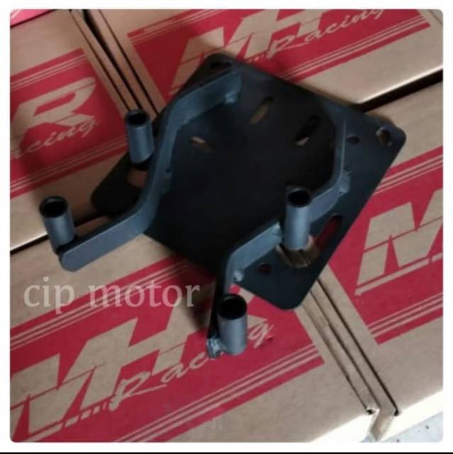 Breket box honda PCX lokal dan pcx thailand