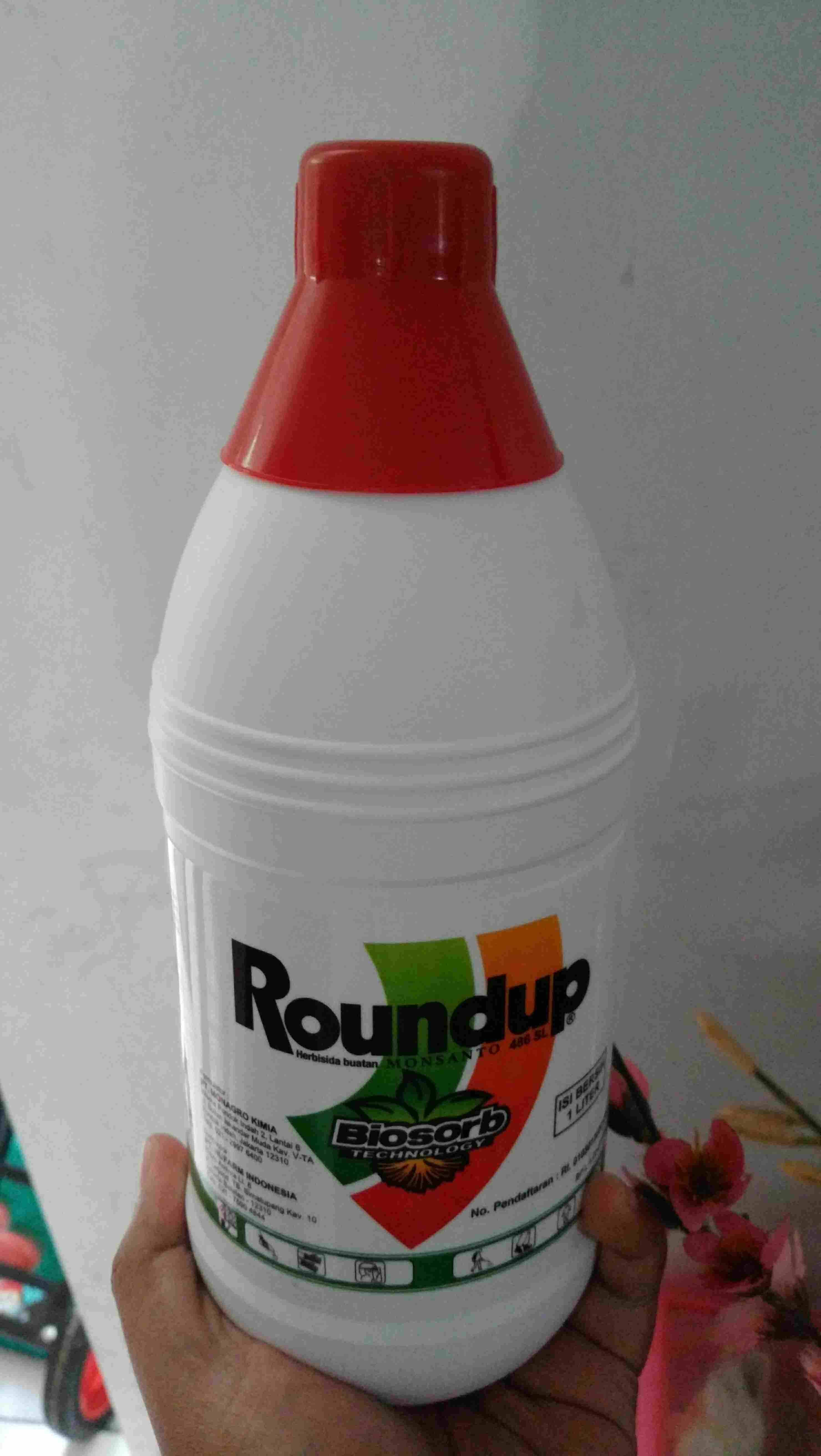 Roundup Herbisida Obat Pembasmi Rumput Liar Kemasan 1 Liter
