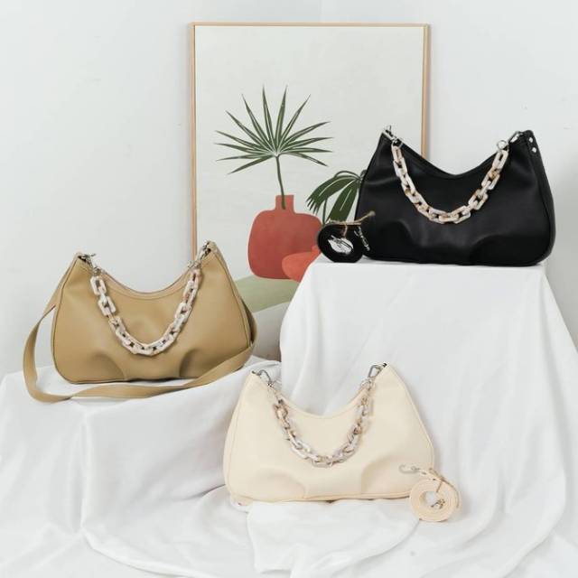 AGATHA Sling Bag