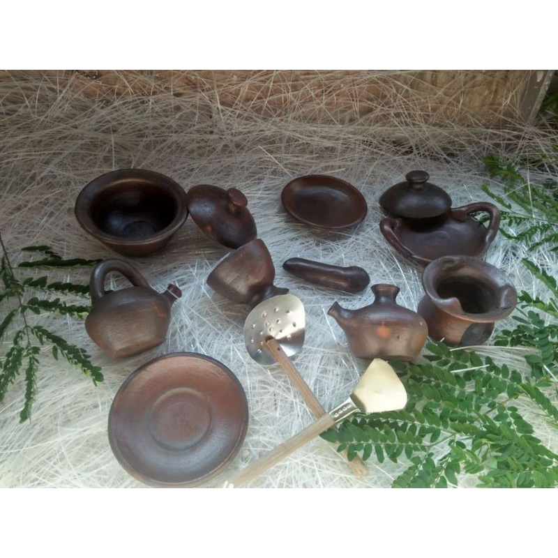 GERABAH / MAINAN ANAK MASAK MASAKAN DARI TANAH LIAT 1PAKET