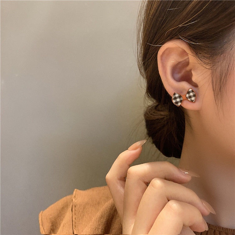 Anting Sterling Silver Bentuk Bunga Pita Gaya Korea Untuk Wanita