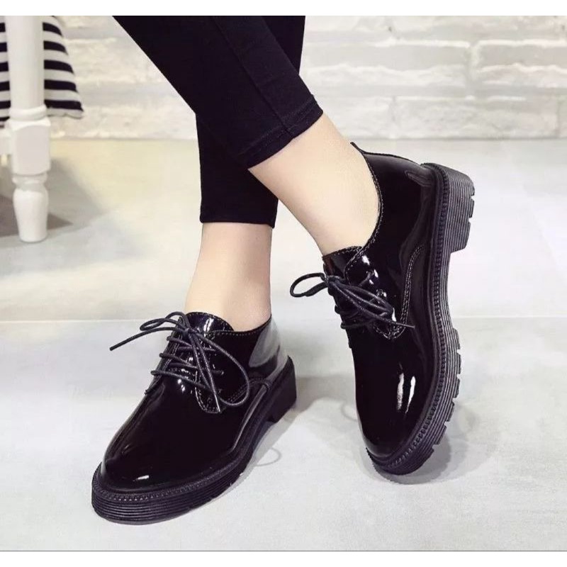 Musim Semi Musim Gugur Wanita Oxford Sepatu Flat Pada Platform Sepatu Kasual Hitam Renda Kulit Sepatu Jahit Ujung Bulat Zapatos Mujer 8901N