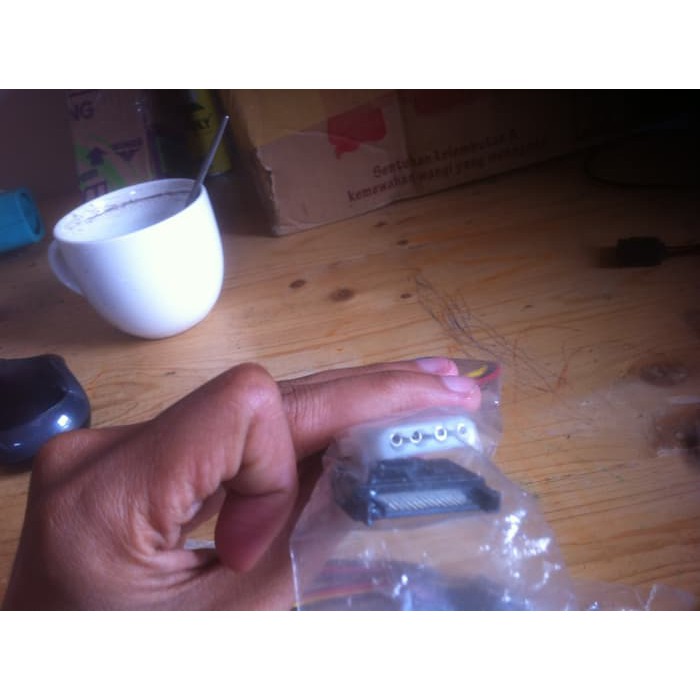 Kabel Power Sata (Male) To Ata / Ide / Molex (Female)