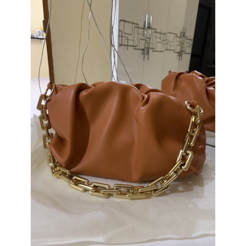 korean shoulder dumpling bag / cloud bag